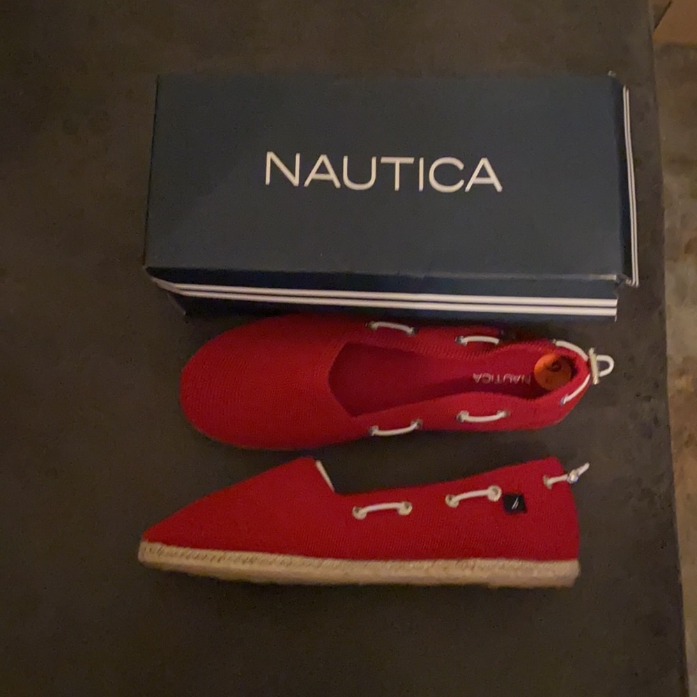 Nautica brand shoes. ☃️ - Picture 3 of 3